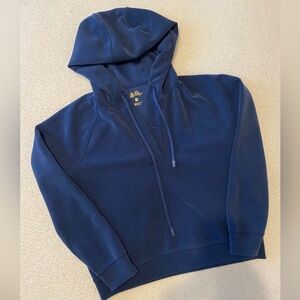 Lilly Pulitzer Women’s UPF 50+ Kendy Snap Front Pullover Navy Blue